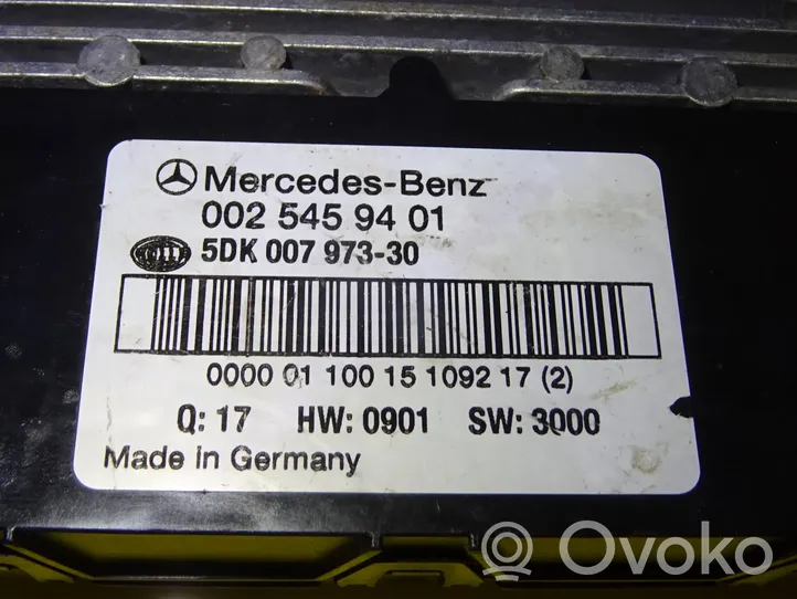 Mercedes-Benz C W203 Skrzynka bezpieczników / Komplet 0025459401