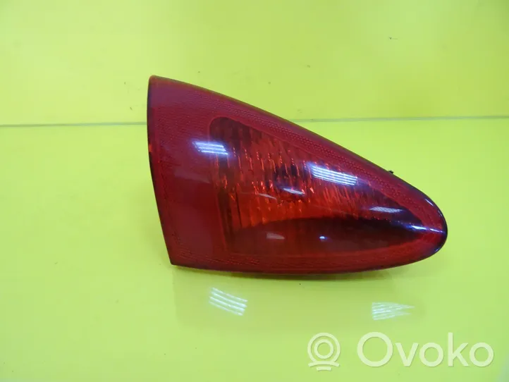 Alfa Romeo 147 Tailgate rear/tail lights 46556346