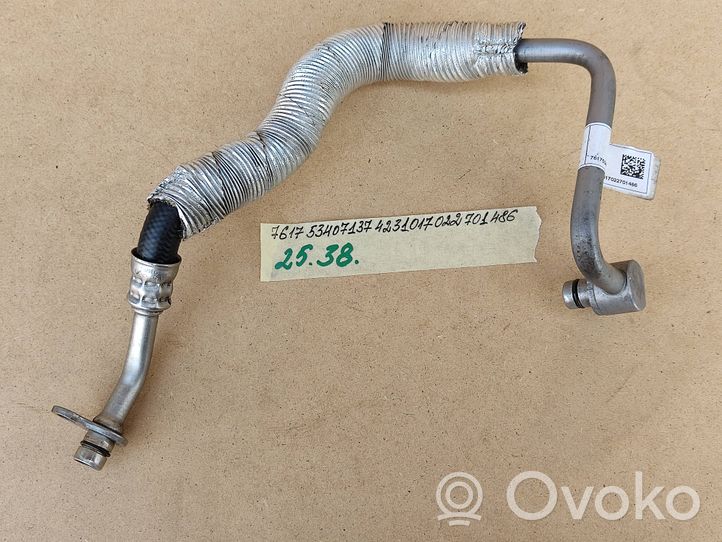 BMW 2 F22 F23 Manguera/tubo de aceite del turbocompresor turbo 11427617534