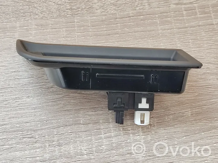 BMW 3 F30 F35 F31 Câble adaptateur AUX 9207357