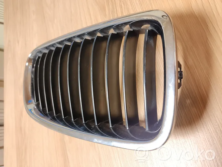 BMW 3 F30 F35 F31 Grille calandre supérieure de pare-chocs avant 7255412