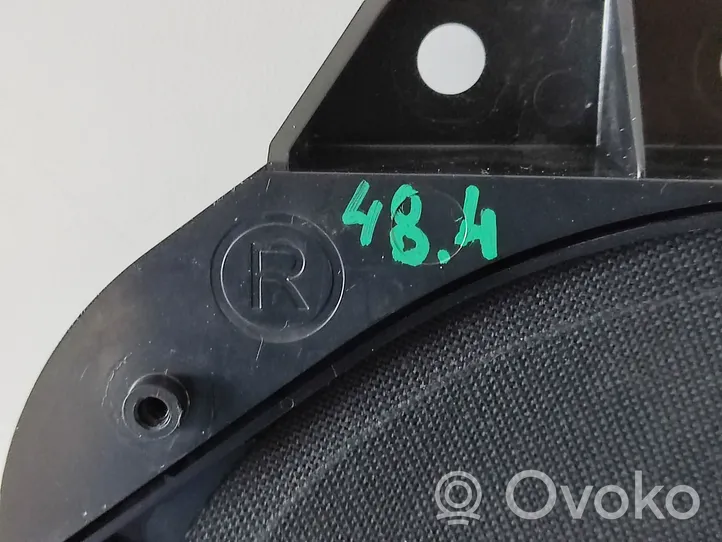 BMW 1 F20 F21 Subwoofer-bassokaiutin 9210148