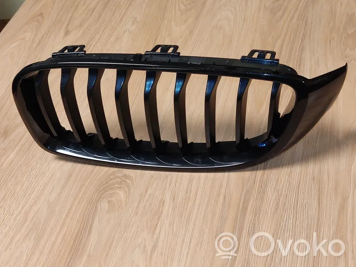 BMW 4 F32 F33 Maskownica / Grill / Atrapa górna chłodnicy 7294817