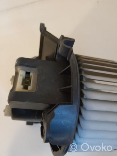 Opel Corsa E Soplador/ventilador calefacción 13335075