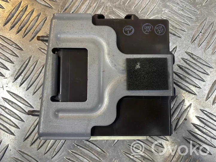 Subaru Impreza III Barošanas vadības bloks 88811AG030