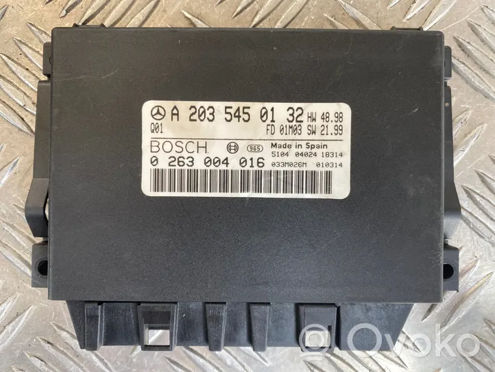 Mercedes-Benz C W203 Module de contrôle de boîte de vitesses ECU A2035450132