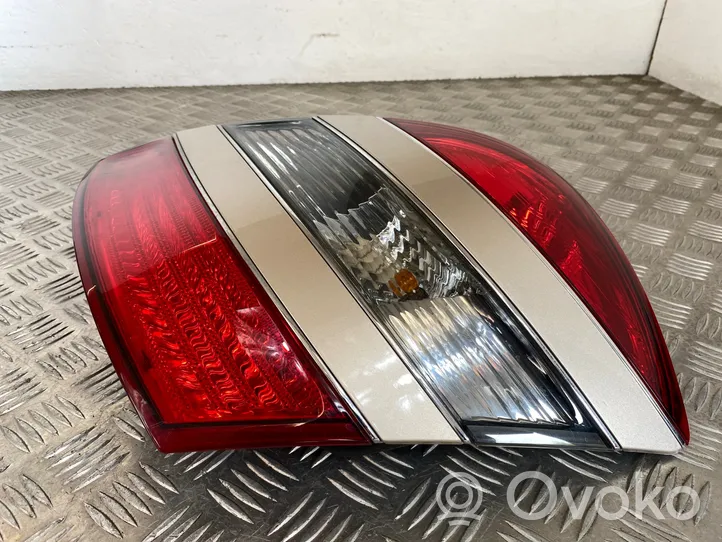 Mercedes-Benz S W221 Lampa tylna A2218200264