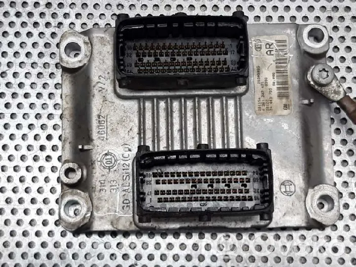 Opel Corsa C Sterownik / Moduł ECU 0261207421