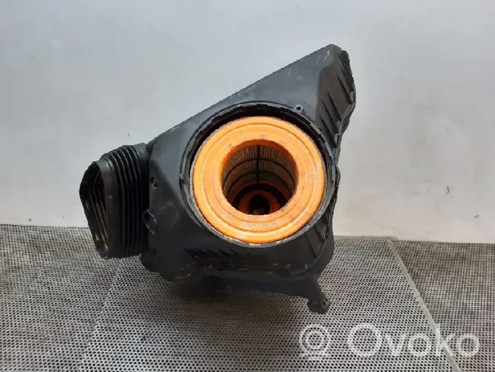 Audi A7 S7 4G Oro filtro dėžė 4G0133843