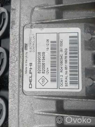 Renault Clio III Calculateur moteur ECU 8200399038