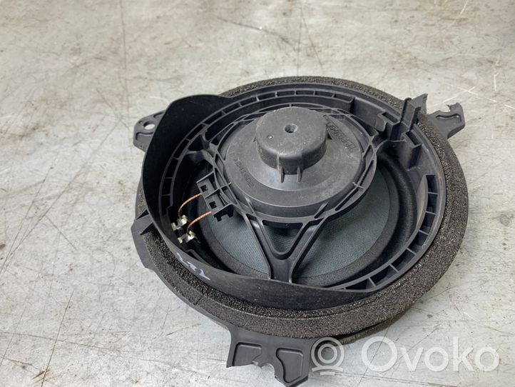 Toyota Avensis T270 Rear door speaker 861600D370