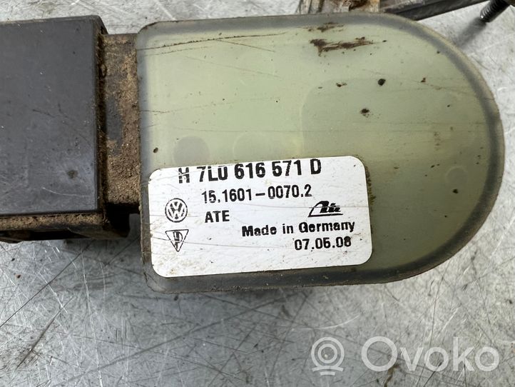 Audi Q7 4L Regulator tylnego zawieszenia pneumatycznego 7L0616571D