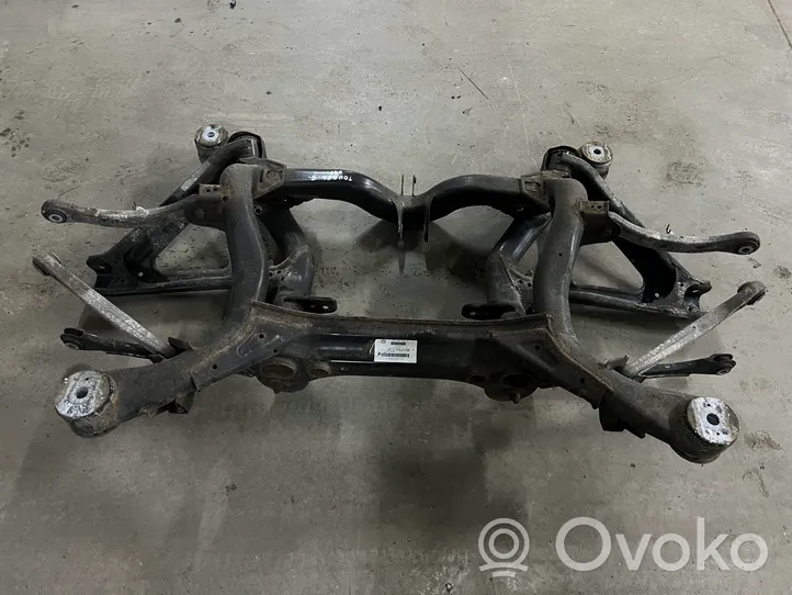 Volkswagen Touareg II Berceau moteur 7P0500041