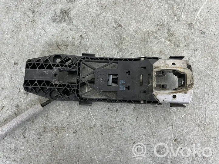 Skoda Octavia Mk3 (5E) Klamka/wspornik zewnętrzny drzwi przednich 5L0837885B