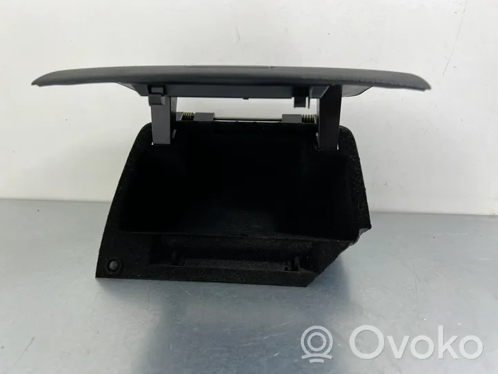 Volkswagen Touareg II Glove box 7P6857922