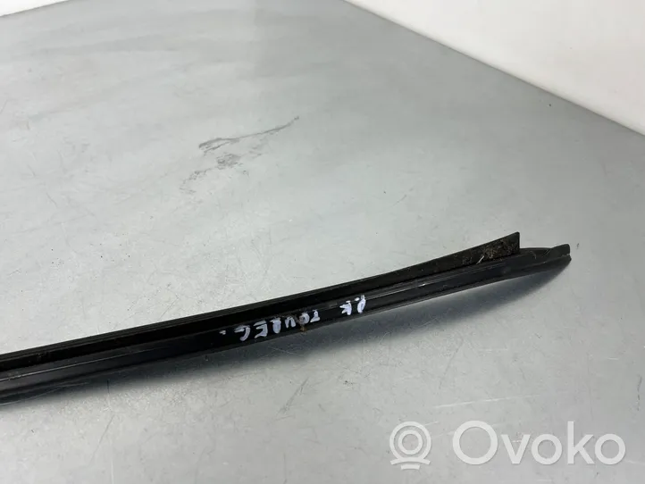 Volkswagen Touareg II Windshield trim 7P6854327A