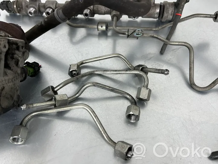 Honda CR-V Fuel injection system set 0445010635