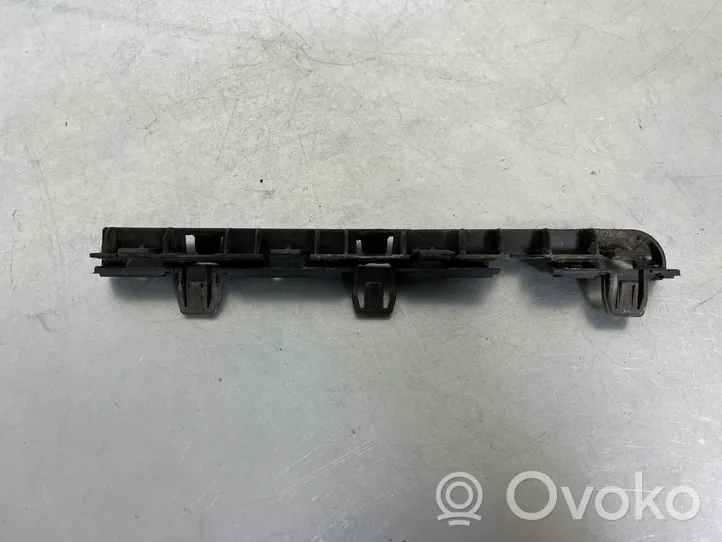 BMW 5 F10 F11 Supporto di montaggio del parafango 7184775