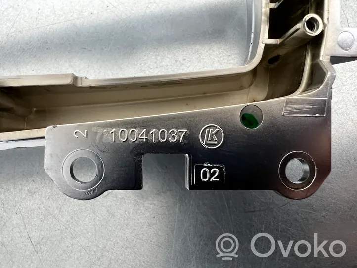 BMW 5 F10 F11 Rivestimento in plastica cornice della leva del cambio 9189064