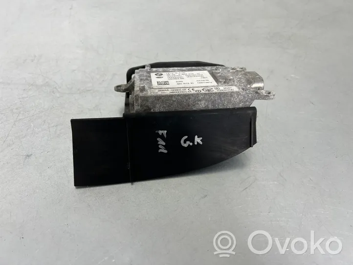 BMW 5 F10 F11 Blind spot control module 6862476