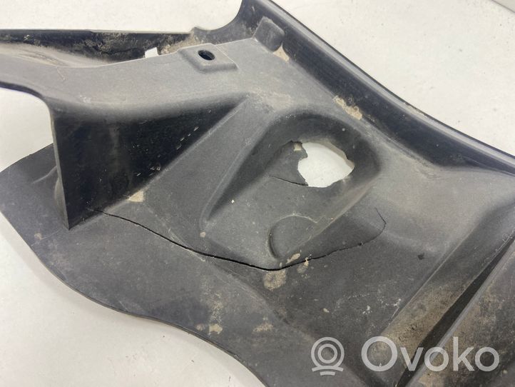 Renault Clio IV Listwa szyby czołowej / przedniej 668100700R