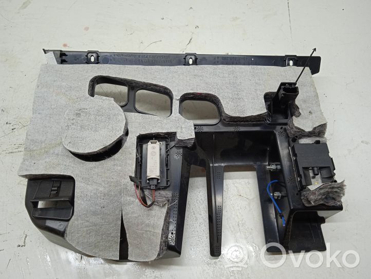 BMW 3 E92 E93 Panelės apdailos skydas (apatinis) 108229