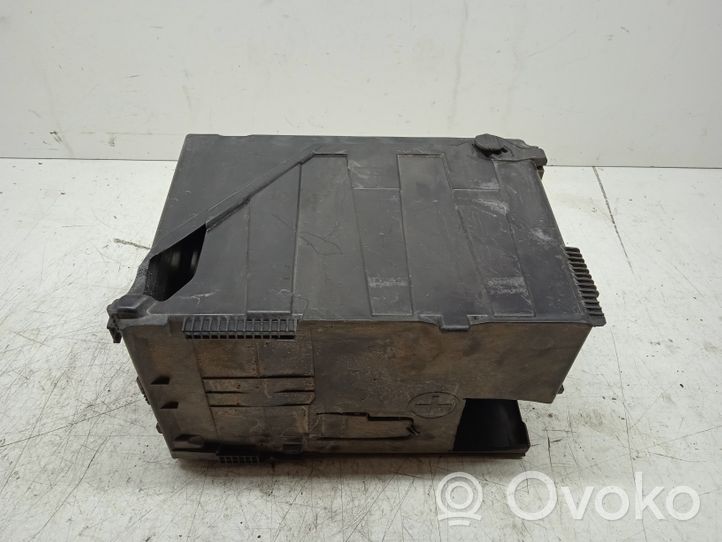 Citroen C4 I Picasso Support boîte de batterie 9663615380