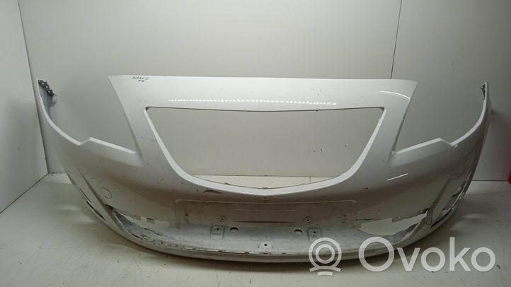 Opel Meriva B Передний бампер 