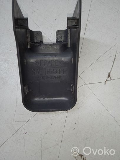 Toyota Prius (XW20) Moldura de la guía del asiento delantero del pasajero 7213747030