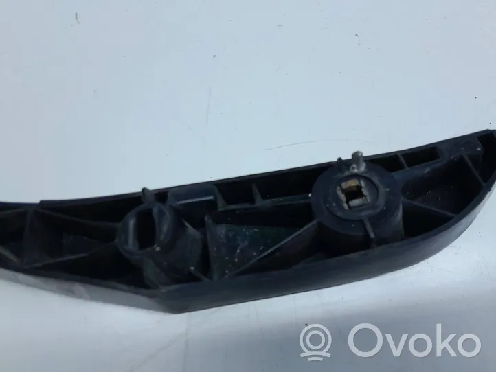 Toyota Prius (XW20) Передний держатель бампера 5211547010