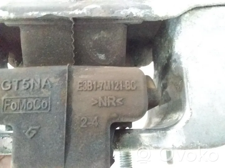 Ford Ka Supporto di montaggio del motore E3B17M121BC