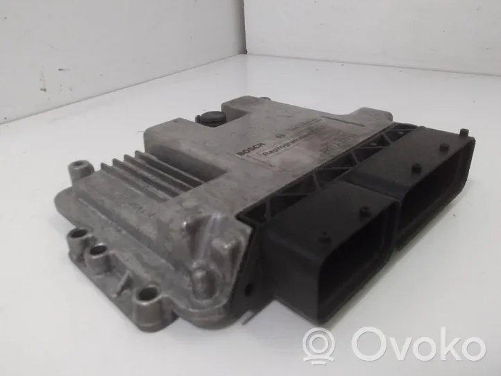 KIA Pro Cee'd I Sterownik / Moduł ECU 3911327710