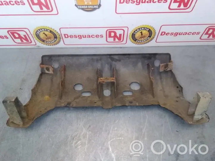 Opel Frontera A Engine splash shield/under tray 658840