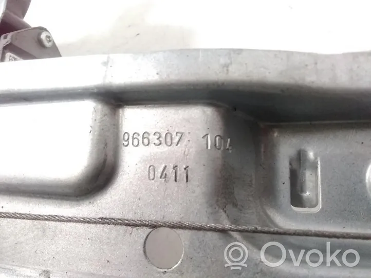 Opel Insignia A Galinis varikliukas langų pakėlėjo 966307104
