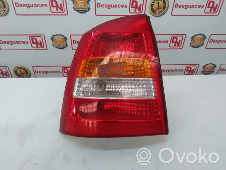 Opel Astra G Feux arrière / postérieurs 93241041