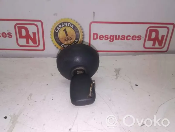 Renault Master II Bouchon, volet de trappe de réservoir à carburant 647714