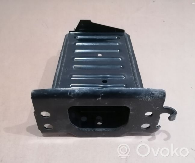 Toyota RAV 4 (XA40) Traversa del paraurti anteriore A5701405030