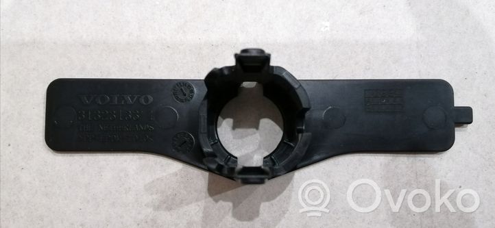 Volvo V40 Supporto posteriore per il sensore di parcheggio (PDC) 31323133