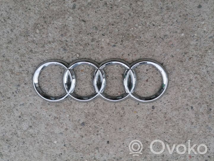 Audi A6 S6 C6 4F Gamintojo ženkliukas/ modelio raidės 4F0853742