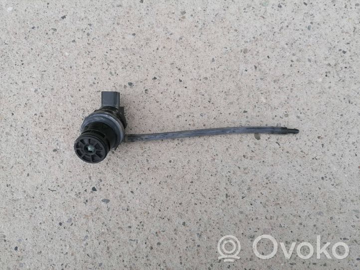 Toyota Land Cruiser (J150) Pompa lavavetri parabrezza/vetro frontale 85330-71010