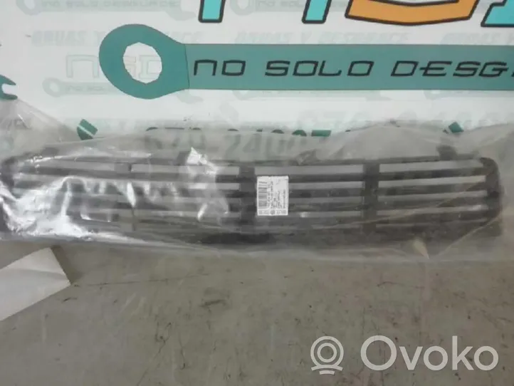 Volkswagen Sharan Grille de calandre avant 7M3854687