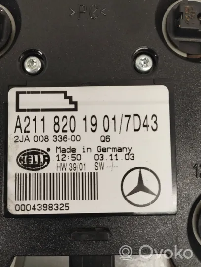 Mercedes-Benz E W211 Illuminazione sedili posteriori 0004398325