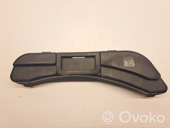 Audi A4 S4 B7 8E 8H Tool box 8E0012111A