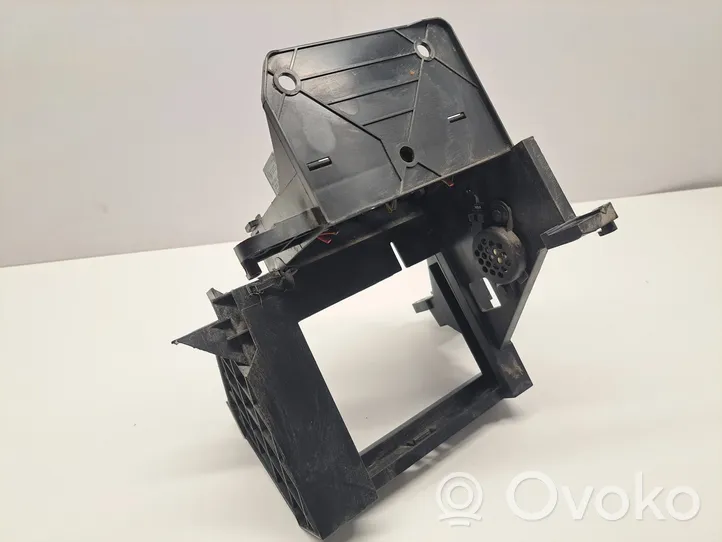 Volkswagen Caddy Relay mounting block 1T1937503A