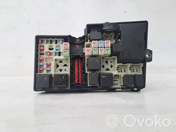 Volvo V50 Fuse box set 8688040