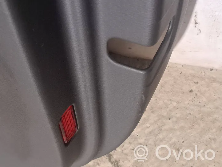 Audi A4 S4 B7 8E 8H Rivestimento del pannello della portiera anteriore 