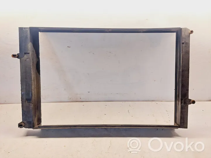 Volvo S80 Garniture de radiateur 9475216