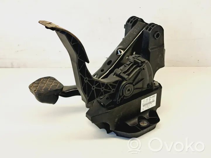 Skoda Fabia Mk2 (5J) Pedal assembly 6R1721058