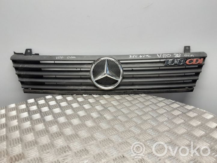 Mercedes-Benz Vito Viano W639 Grotelės priekinės A6388880415