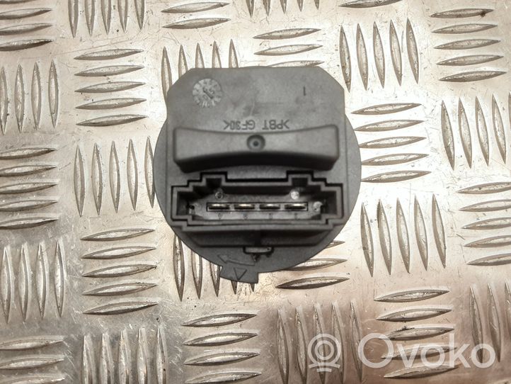 Citroen C4 Aircross Heater blower motor/fan resistor F8840